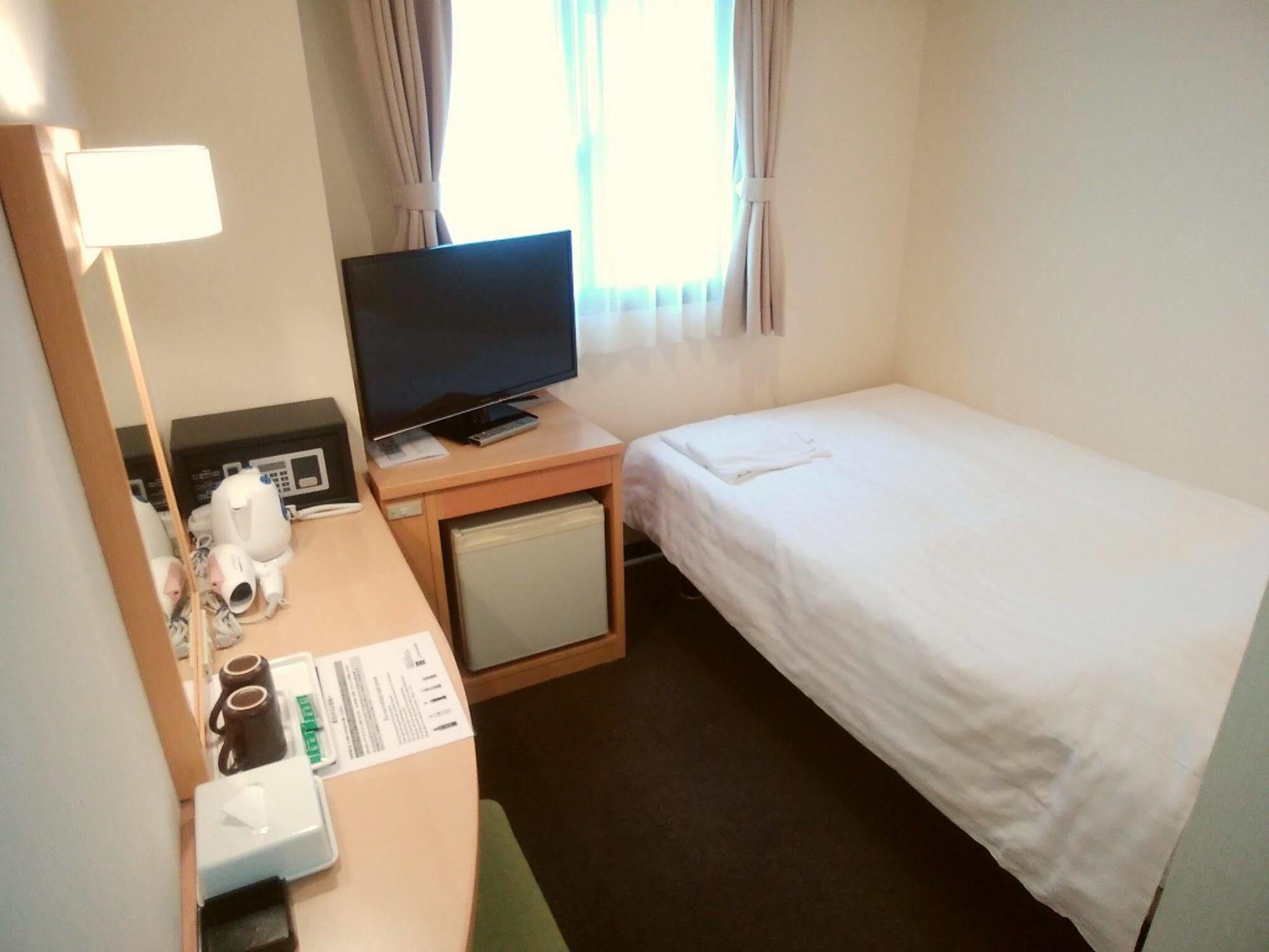 Le Lac Hotel Yokkaichi Exterior photo