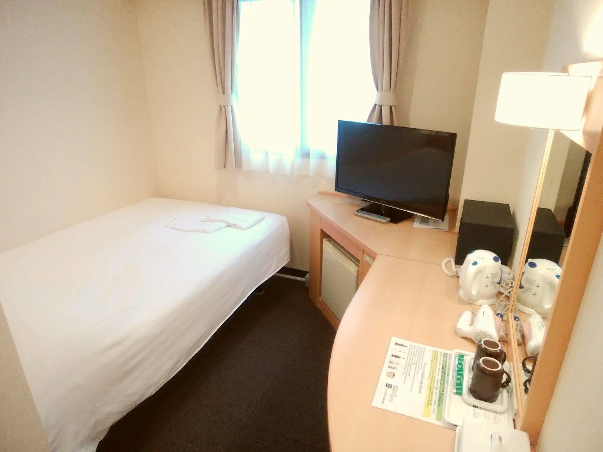 Le Lac Hotel Yokkaichi Exterior photo